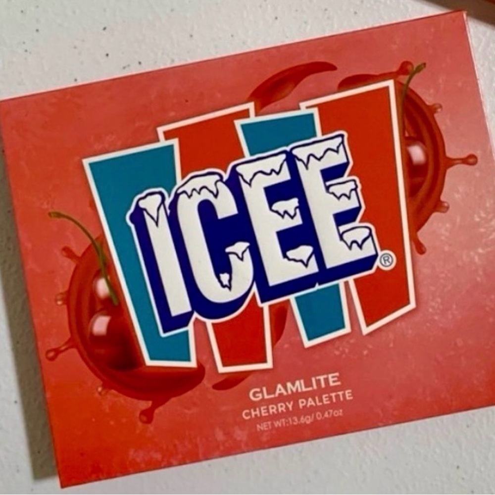 NIB Glamlite ICEE Eyeshadow Palette - Red and Pink Shades